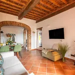 Vivi Palagio Nel Cuore Del Chianti Classico * Aiola